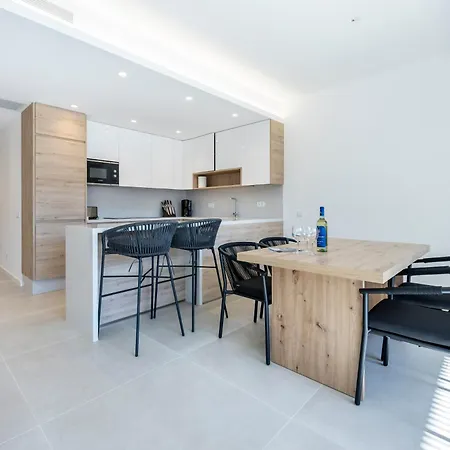 Novo T2 Com Piscina -burgau Apartment *