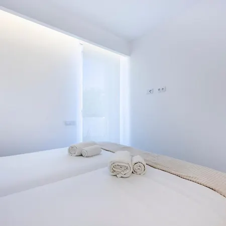 Novo T2 Com Piscina -burgau Apartment *