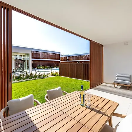 Novo T2 Com Piscina -burgau Apartment *
