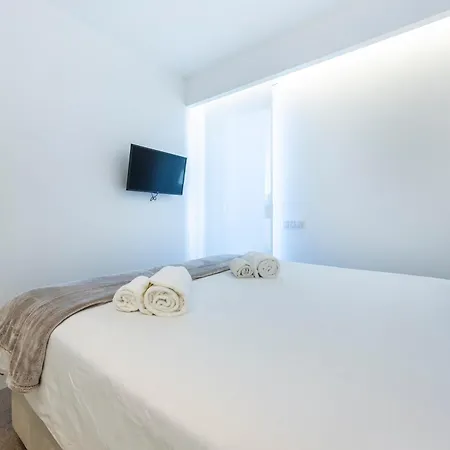 Novo T2 Com Piscina -burgau Apartment Luz